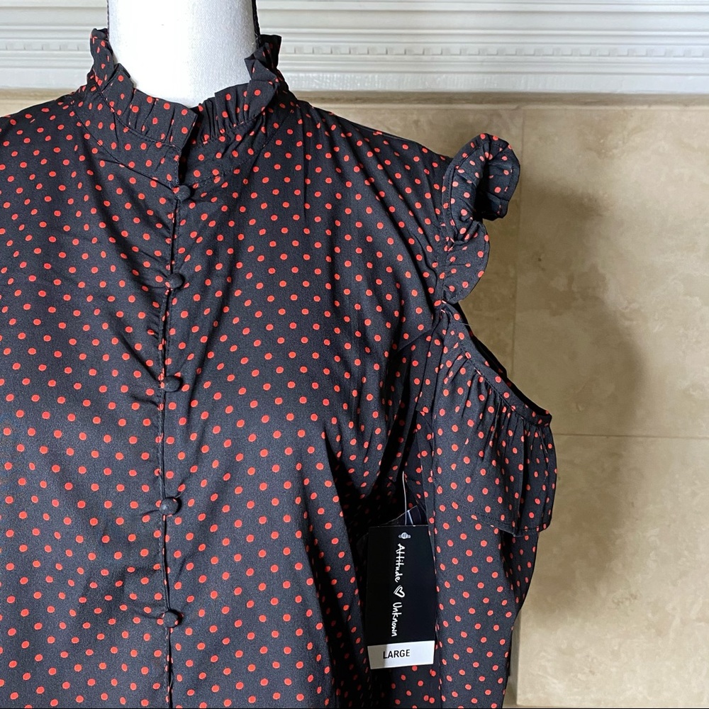 Attitude Unknown HighNeck Ruffle Cold Shou… - Picture 6 of 15